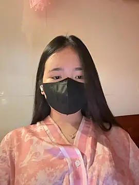 Snapshot of Gwen879 chatting on February 2026 12:20:02 AM Gwen879 online show from February 2026 12:20:02 AM