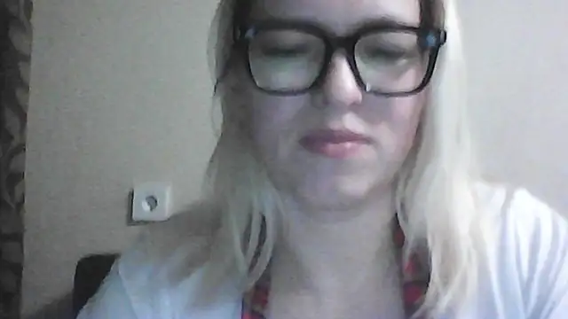 Snapshot of Dolce_Tempt chatting on January 2026 08:25:02 PM Dolce Tempt online show from January 2026 08:25:02 PM