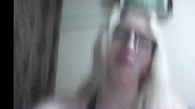 Snapshot of Dolce_Tempt chatting on January 2026 08:45:01 PM Dolce Tempt online show from January 2026 08:45:01 PM