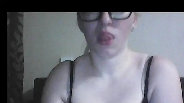 Snapshot of Dolce_Tempt chatting on February 2026 09:18:02 PM Dolce Tempt online show from February 2026 09:18:02 PM