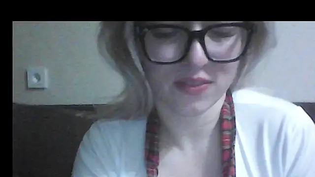 Snapshot of Dolce_Tempt chatting on February 2026 07:22:01 PM Dolce Tempt online show from February 2026 07:22:01 PM