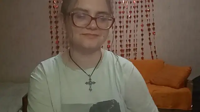 Miyabeee online show from June 2026 07:13:01 PM