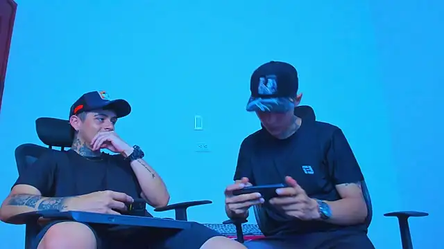 Snapshot of Thomas-Wil chatting on March 2026 09:25:01 PM Thomas-Wil online show from March 2026 09:25:01 PM