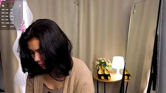 Snapshot of KhalilahGreis chatting on January 2026 03:38:01 PM KhalilahGreis online show from January 2026 03:38:01 PM