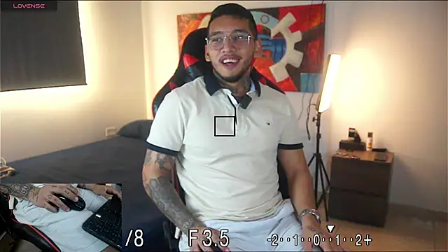 Snapshot of EvanVelvet chatting on February 2026 12:54:01 PM EvanVelvet online show from February 2026 12:54:01 PM