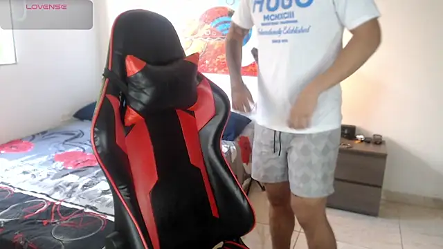 Snapshot of EvanVelvet chatting on February 2026 09:13:02 PM EvanVelvet online show from February 2026 09:13:02 PM