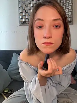 Persephone Kore online show from April 2026 04:38:02 PM