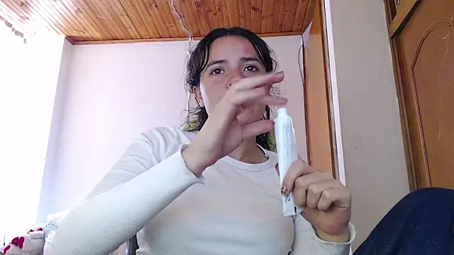 Snapshot of Shanel_Lozano chatting on February 2026 05:22:02 PM Shanel Lozano online show from February 2026 05:22:02 PM