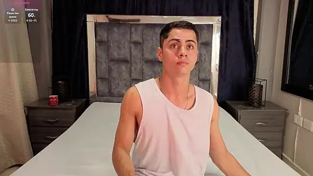 LeoMonnroe online show from June 2026 06:53:02 PM