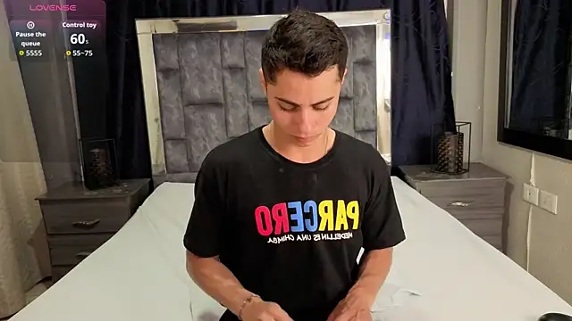 LeoMonnroe online show from July 2026 07:55:01 PM