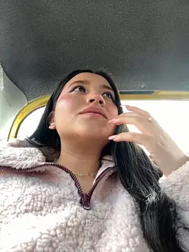 Snapshot of Veronica_Wins_ chatting on January 2026 07:07:02 PM Veronica Wins online show from January 2026 07:07:02 PM