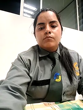 Isabel 3 online show from April 2026 12:22:01 AM