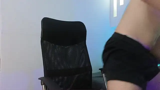 Snapshot of Apolo_lux1 chatting on February 2026 08:51:02 PM Apolo lux1 online show from February 2026 08:51:02 PM