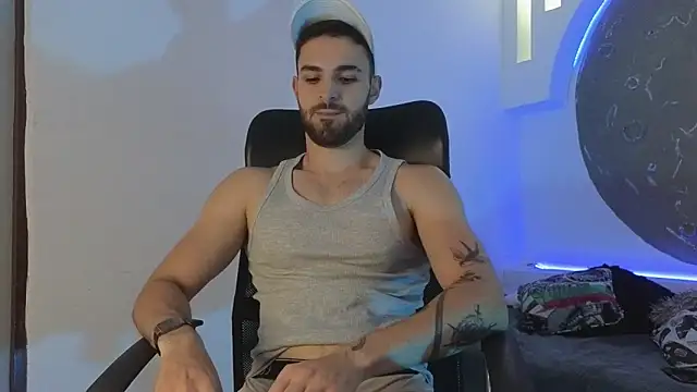 Snapshot of Apolo_lux1 chatting on February 2026 08:25:02 PM Apolo lux1 online show from February 2026 08:25:02 PM