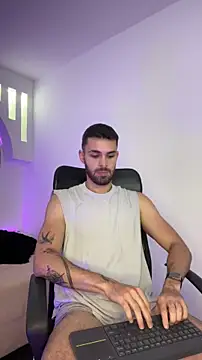 Snapshot of Apolo_lux1 chatting on February 2026 10:19:02 PM Apolo lux1 online show from February 2026 10:19:02 PM