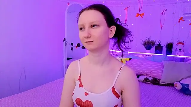 Snapshot of SunshineBlaze chatting on February 2026 01:27:01 PM SunshineBlaze online show from February 2026 01:27:01 PM