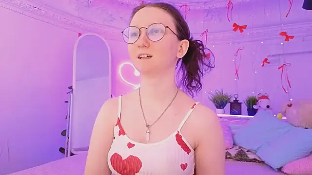 Snapshot of SunshineBlaze chatting on February 2026 01:29:02 PM SunshineBlaze online show from February 2026 01:29:02 PM