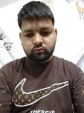 Pulkeet1433 online show from May 2026 09:34:01 PM