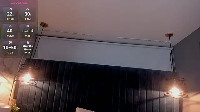 Snapshot of lizz_lunna chatting on January 2026 01:43:01 AM lizz lunna online show from January 2026 01:43:01 AM