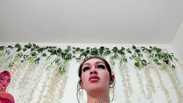 lizz lunna online show from June 2026 10:37:01 PM