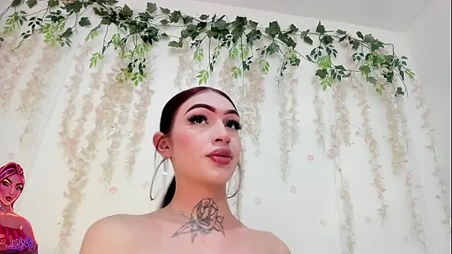 lizz lunna online show from July 2026 11:33:02 PM