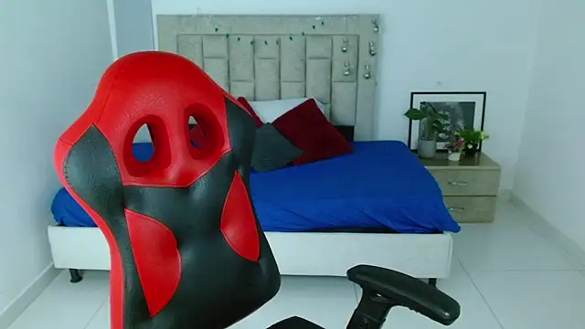 Axel fox77 online show from February 2026 11:30:02 PM