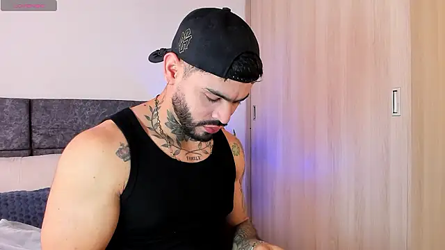 Snapshot of thiago_ferrari_ chatting on February 2026 09:13:01 PM thiago ferrari online show from February 2026 09:13:01 PM