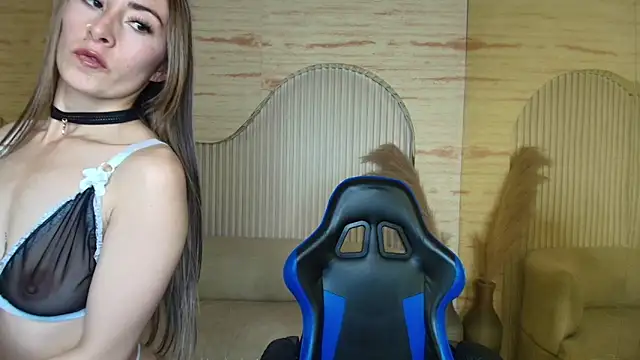 katalina r  online show from May 2026 08:05:01 PM