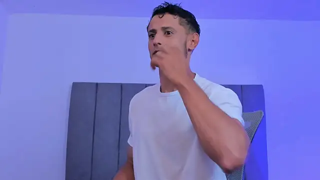 Adonys Lewis  online show from May 2026 05:48:01 AM