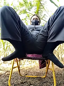 leona118 online show from April 2026 12:53:01 AM