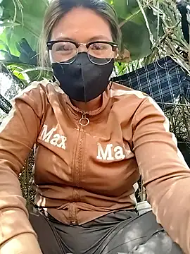 leona118 online show from April 2026 01:17:02 AM