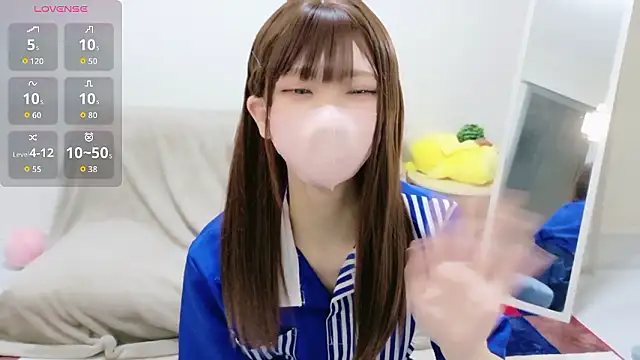 Snapshot of Nanamin- chatting on February 2026 10:58:01 AM Nanamin- online show from February 2026 10:58:01 AM