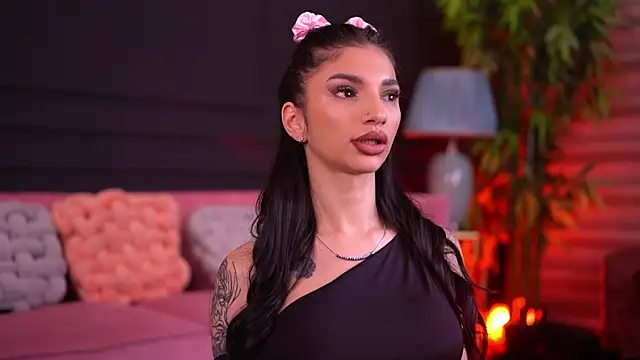 Snapshot of NyssaSky chatting on February 2026 06:33:01 PM NyssaSky online show from February 2026 06:33:01 PM