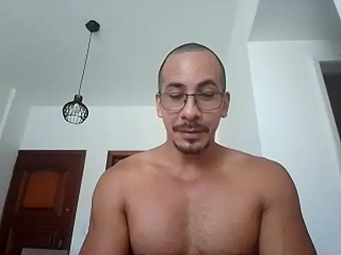 Snapshot of AndresBrazil chatting on February 2026 01:10:01 PM AndresBrazil online show from February 2026 01:10:01 PM