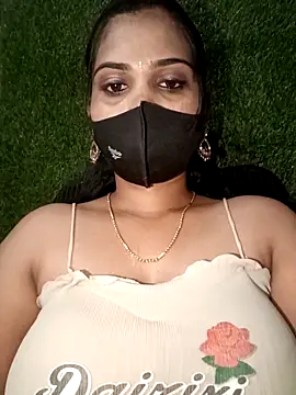 Snapshot of Nithyatamil chatting on February 2026 05:07:02 PM Nithyatamil online show from February 2026 05:07:02 PM