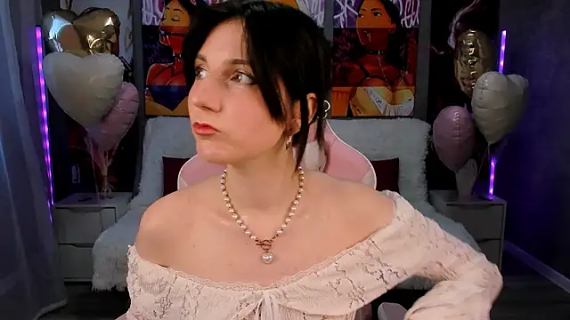 KikaOsterman online show from February 2026 12:45:02 PM