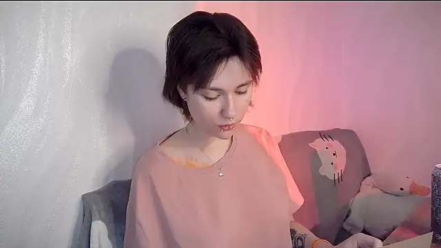 Snapshot of UwuJudy_Osas chatting on April 2026 11:19:01 AM UwuJudy Osas online show from April 2026 11:19:01 AM