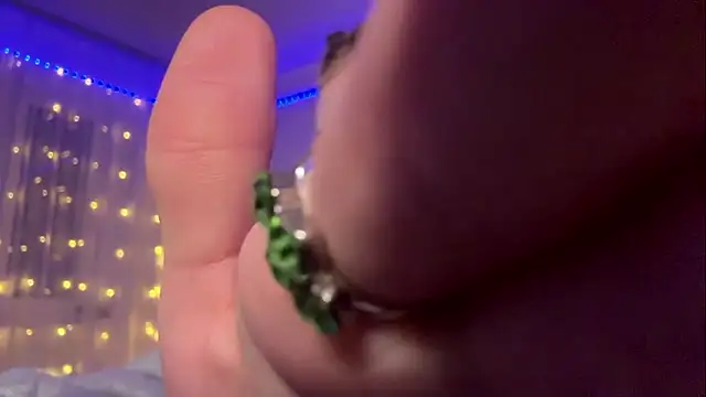 KariJarecke online show from February 2026 01:05:02 PM