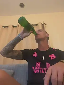 Snapshot of sexytony82 chatting on February 2026 12:26:01 PM sexytony82 online show from February 2026 12:26:01 PM