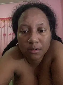 Snapshot of Eirondra_valeen chatting on June 2026 04:50:01 AM Eirondra valeen online show from June 2026 04:50:01 AM