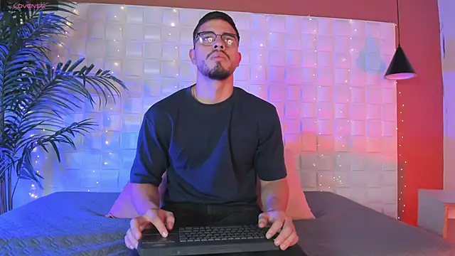 Jay Grip online show from April 2026 07:43:01 PM