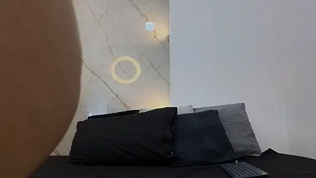 Snapshot of Laura_Miller1 chatting on February 2026 08:49:02 PM Laura Miller1 online show from February 2026 08:49:02 PM