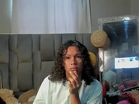 Snapshot of dylaans19 chatting on February 2026 02:21:02 PM dylaans19 online show from February 2026 02:21:02 PM