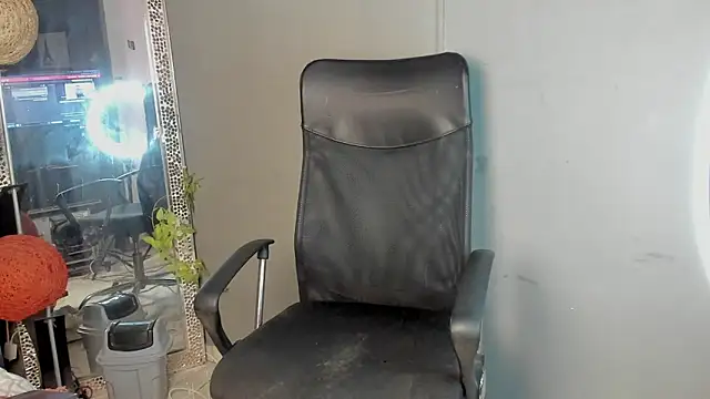 Snapshot of dylaans19 chatting on February 2026 02:33:01 PM dylaans19 online show from February 2026 02:33:01 PM