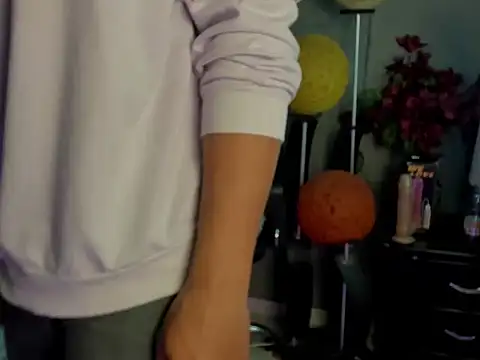 Snapshot of dylaans19 chatting on February 2026 02:24:01 PM dylaans19 online show from February 2026 02:24:01 PM