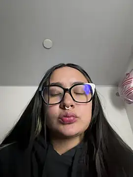 Snapshot of Diosa_lunar1 chatting on July 2026 01:58:01 AM Diosa lunar1 online show from July 2026 01:58:01 AM
