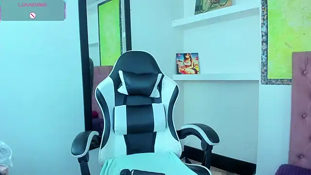 Snapshot of kittymiauu444 chatting on January 2026 07:41:02 PM kittymiauu444 online show from January 2026 07:41:02 PM