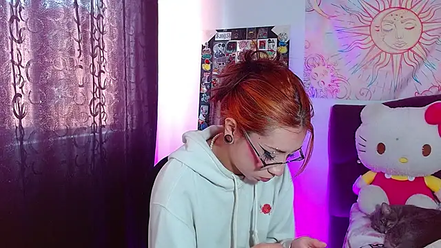 Snapshot of kittymiauu444 chatting on February 2026 03:52:02 PM kittymiauu444 online show from February 2026 03:52:02 PM