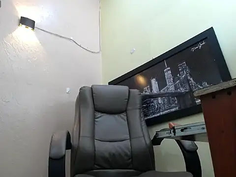 Oswalldo   online show from February 2026 11:22:01 AM