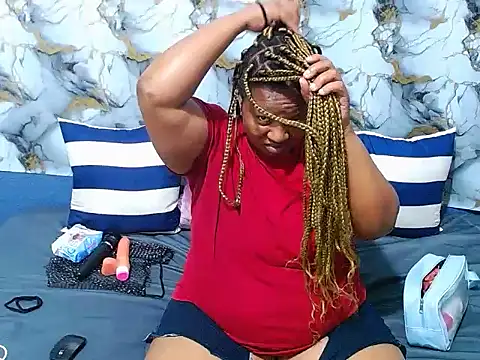 Snapshot of Ze-Zee99 chatting on January 2026 09:07:02 PM Ze-Zee99 online show from January 2026 09:07:02 PM